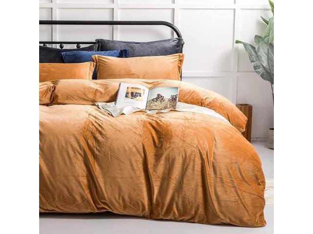 Camel Velvet Flannel Queen 3 Piece Duvet Cover Set B826465