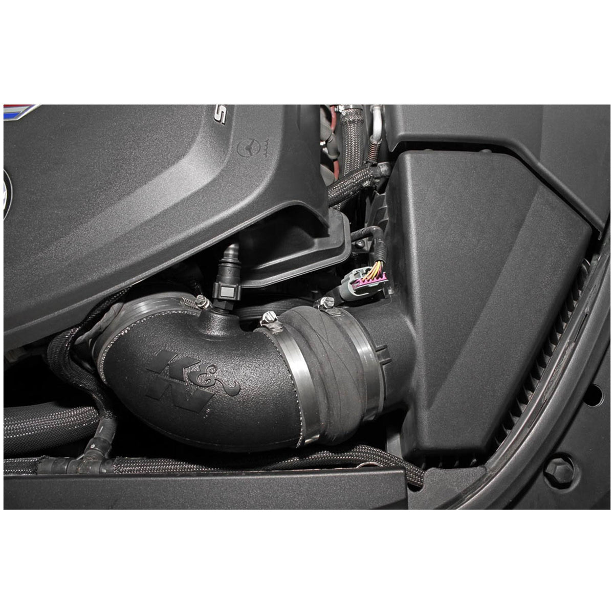 Cadillac CTS Air Intake Kit D882679