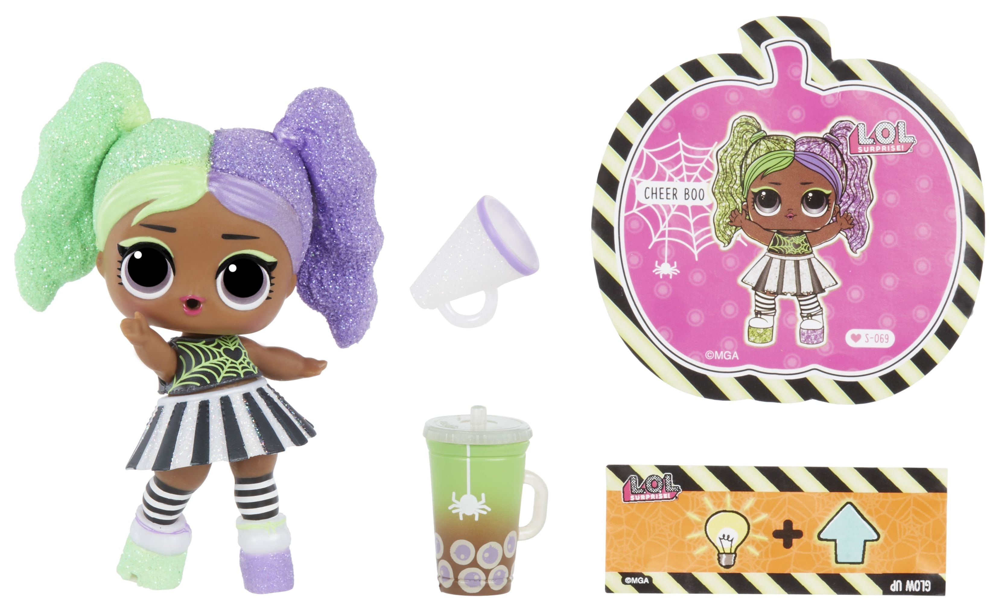 Glow-in-the-Dark Doll with 7 Surprises J4300