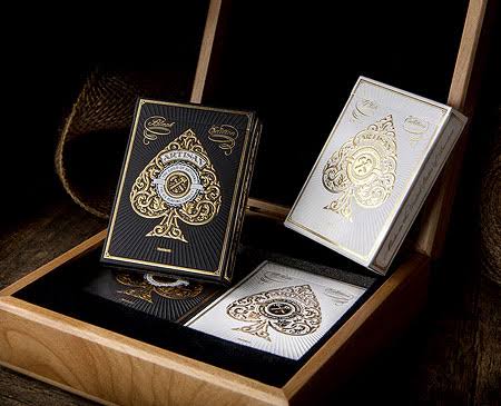 Artisan Playing Cards Collectors Box J499728