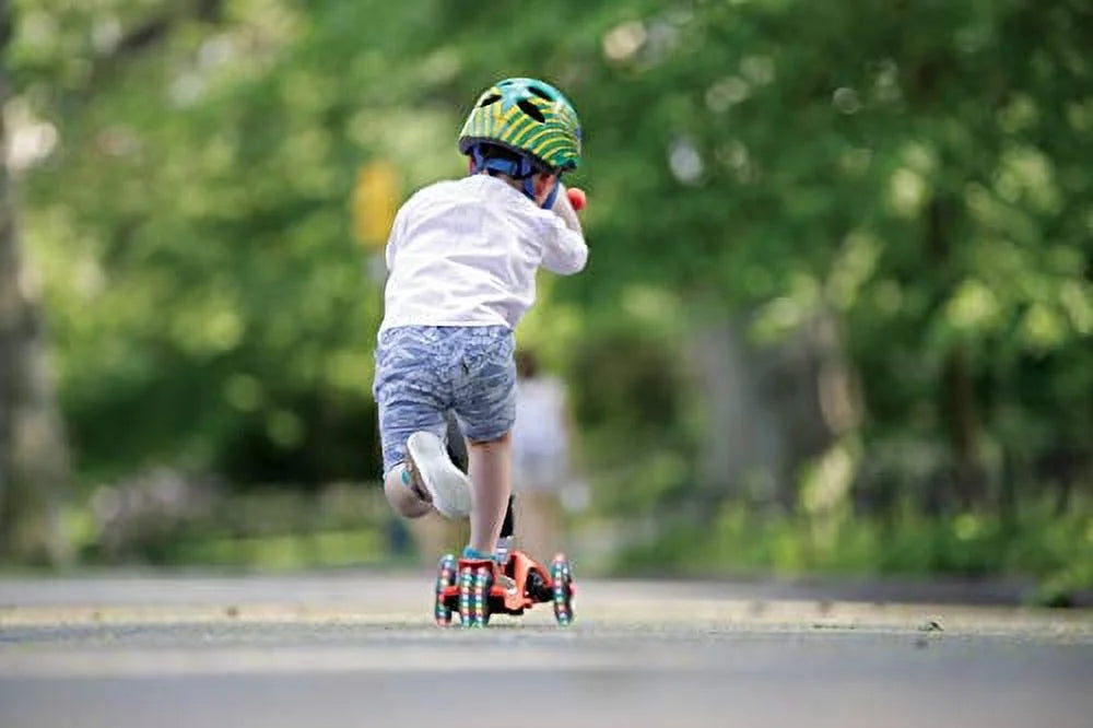 Green Twin Kick Scooter with LED Light up Wheels U53268