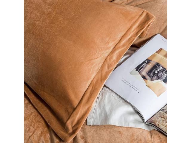 Camel Velvet Flannel Queen 3 Piece Duvet Cover Set B826465